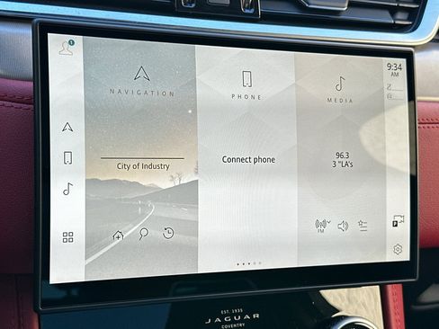 Used 2025 Jaguar F-PACE R-Dynamic S image 21