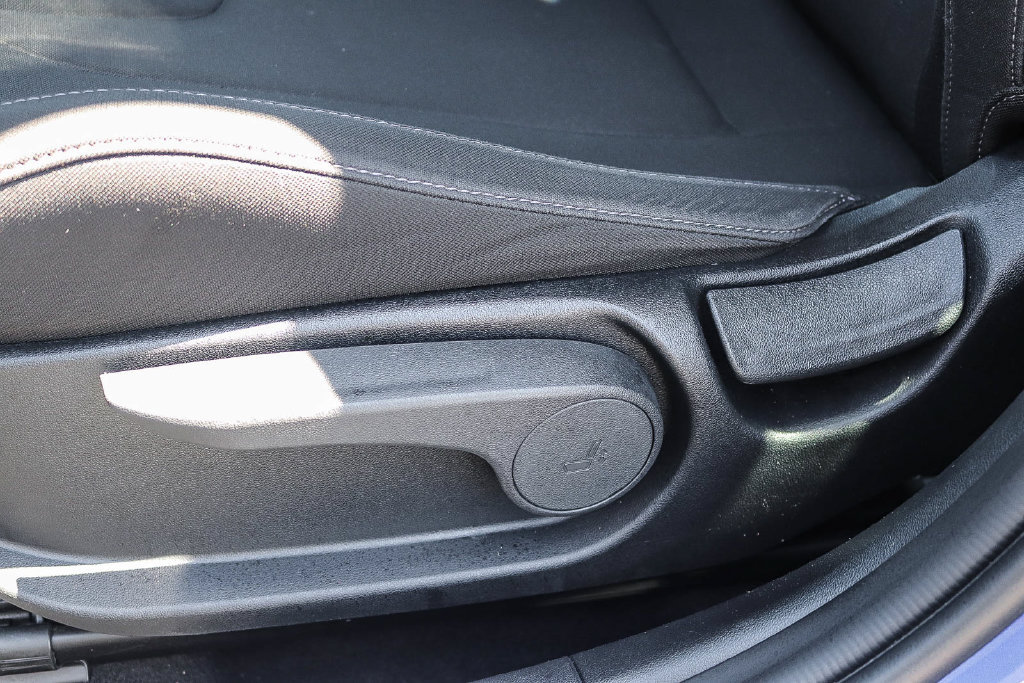 Used 2024 Hyundai Elantra SEL FWD image 21