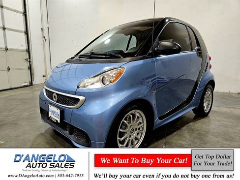 Used 2014 smart fortwo passion image 9