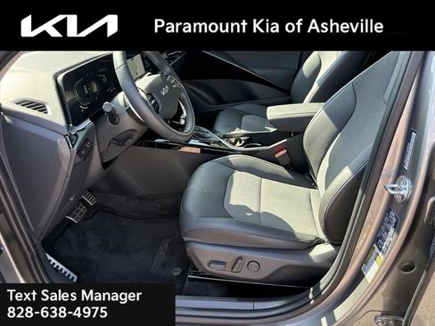 Certified 2025 Kia Niro EX Touring FWD image 19
