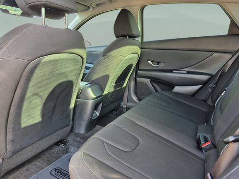 Certified 2024 Hyundai Elantra SEL w/ Convenience Package FWD image 15