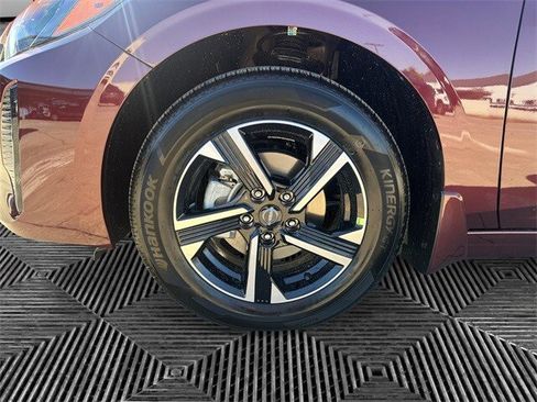 New 2025 Nissan Sentra SV image 14