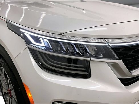 Used 2021 Kia Seltos SX w/ SX Sunroof Package AWD/4WD image 31