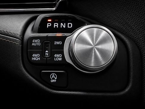 Used 2025 RAM 1500 Limited AWD/4WD image 35