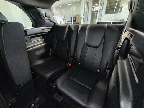 Used 2022 Mercedes-Benz GLB 250 4MATIC image 26