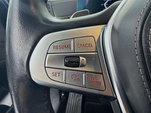 Used 2023 BMW X7 xDrive40i w/ Premium Package image 12