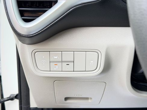 Used 2022 Kia Soul LX w/ Technology Package FWD image 18
