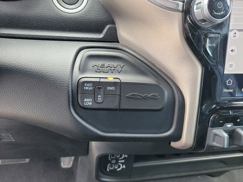 Used 2024 RAM 2500 Laramie w/ Safety Group AWD/4WD image 24