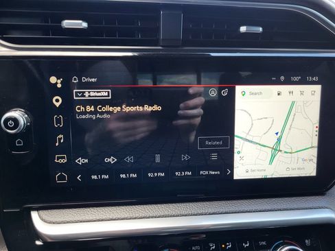 Used 2022 GMC Sierra 1500 Denali w/ Denali Reserve Package AWD/4WD image 13