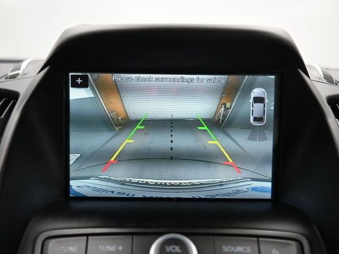 Used 2018 Ford Escape SEL w/ Ford Safe & Smart Package image 17