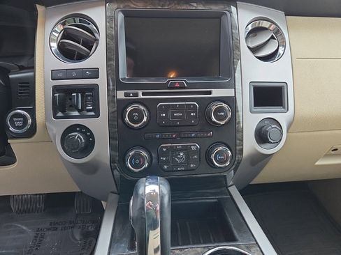 Used 2017 Ford Expedition EL Limited w/ Equipment Group 301A image 18