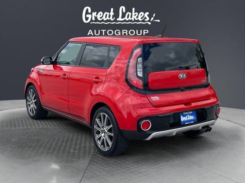 Used 2019 Kia Soul ! FWD image 3