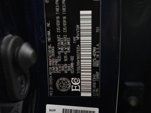 Used 2022 Toyota Highlander XLE image 23