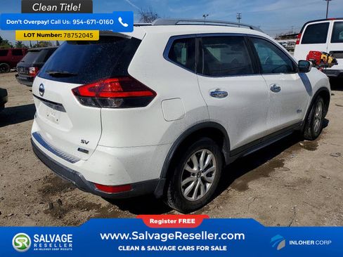 Used 2017 Nissan Rogue SV image 4