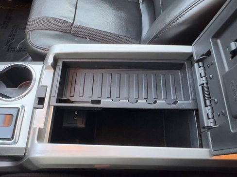 Used 2013 Ford F150 Raptor w/ Luxury Equipment Group image 35