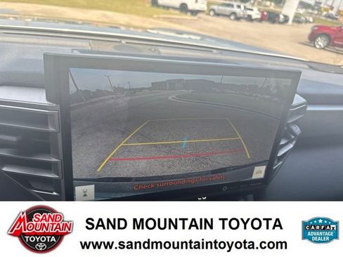 Used 2024 Toyota Tundra Limited AWD/4WD image 23