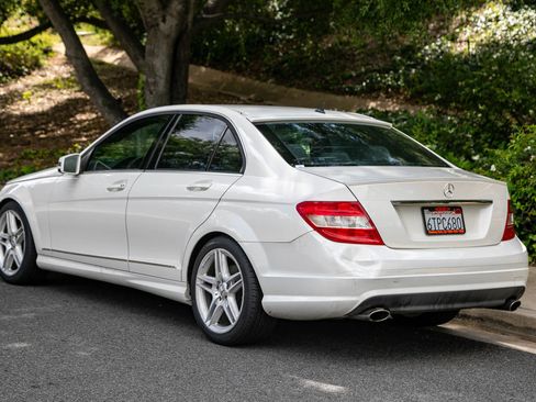 Used 2011 Mercedes-Benz C 300 Sedan image 6
