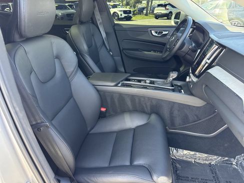 Used 2020 Volvo XC60 T6 Inscription w/ Protection Package AWD/4WD image 26