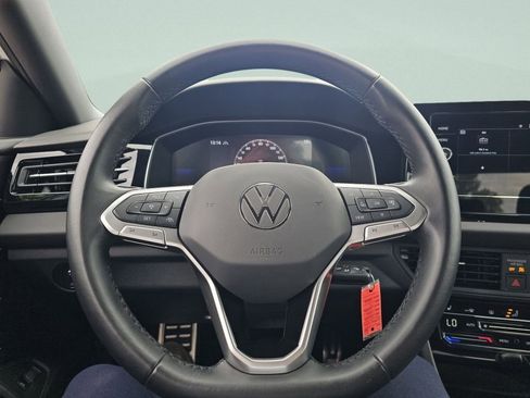Used 2025 Volkswagen Jetta Sport FWD image 28