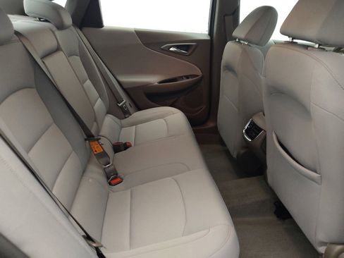 Used 2023 Chevrolet Malibu LT FWD image 19