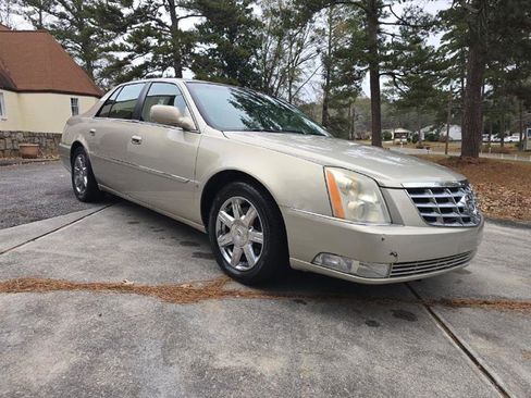 Used 2007 Cadillac DTS image 21