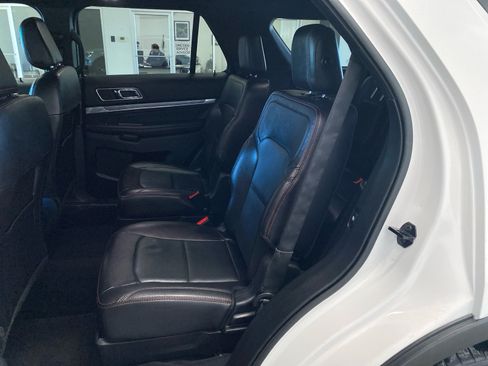 Used 2019 Ford Explorer Sport w/ Equipment Group 401A image 10