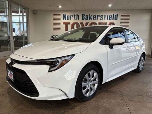 New 2026 Toyota Corolla LE image 1