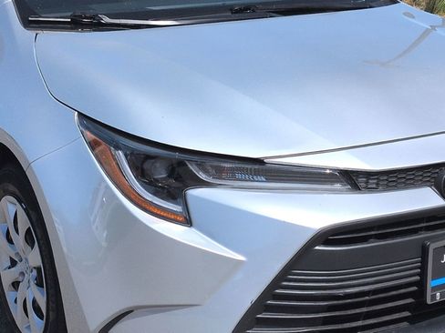 Used 2024 Toyota Corolla LE image 8