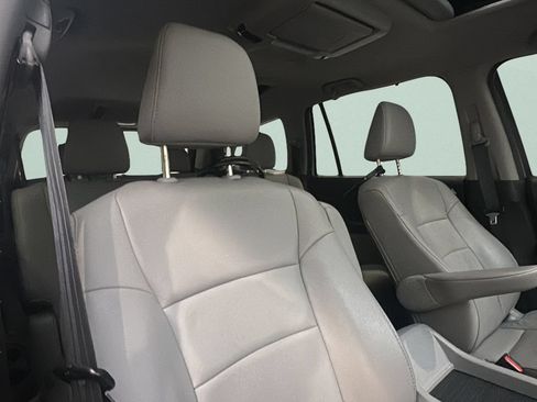 Used 2019 Honda Pilot Touring image 21