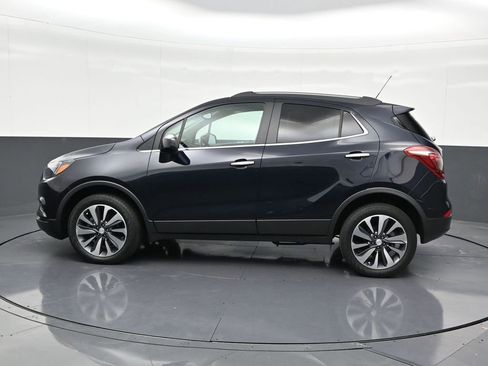 Used 2022 Buick Encore Preferred w/ Safety Package image 2