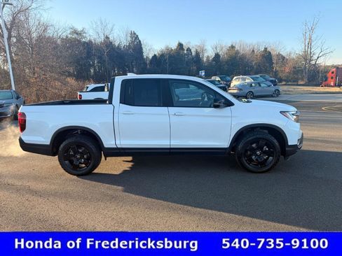 Used 2025 Honda Ridgeline Black Edition image 5