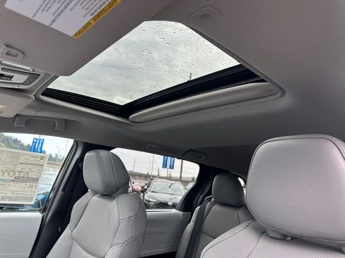 New 2026 Toyota Sienna XLE image 21