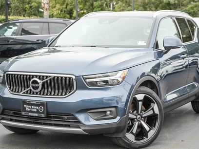 Used 2019 Volvo XC40 T4 Inscription