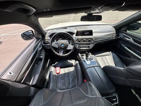 Used 2021 BMW 750i xDrive w/ Executive Package AWD/4WD image 6