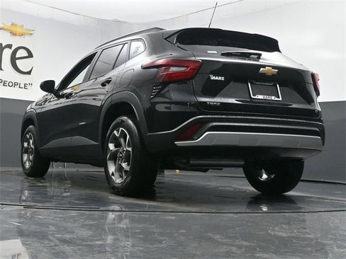 New 2026 Chevrolet Trax LT image 5