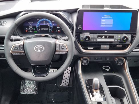 Used 2024 Toyota Grand Highlander AWD Hybrid image 24