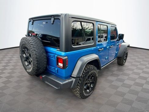 Used 2023 Jeep Wrangler Unlimited w/ Cold Weather Group AWD/4WD image 6
