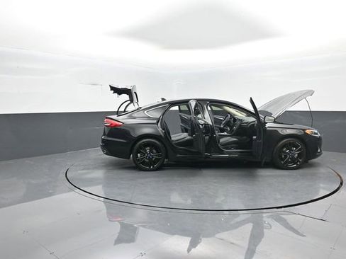 Certified 2020 Ford Fusion Titanium image 34