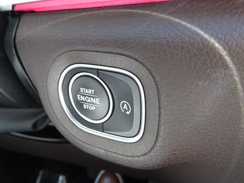 Used 2022 Mercedes-Benz GLE 350 4MATIC image 17