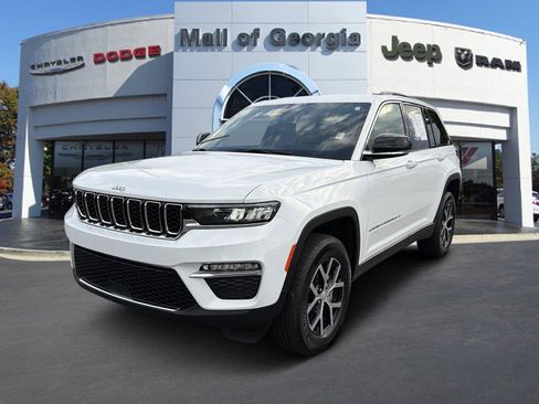 Used 2025 Jeep Grand Cherokee Limited AWD/4WD image 1