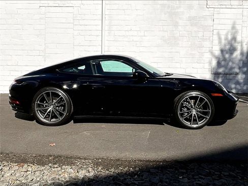 Certified 2024 Porsche 911 Carrera image 6