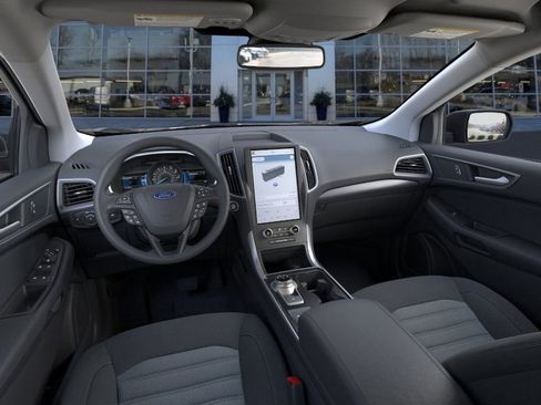 New 2024 Ford Edge SE image 9