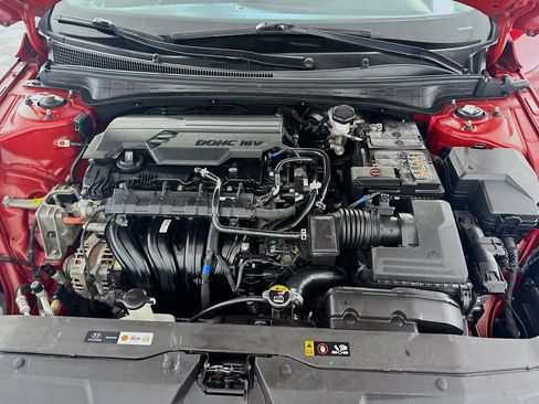 Used 2022 Hyundai Elantra SEL FWD image 34