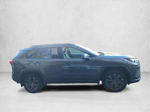 Certified 2023 Toyota RAV4 XLE Premium image 4