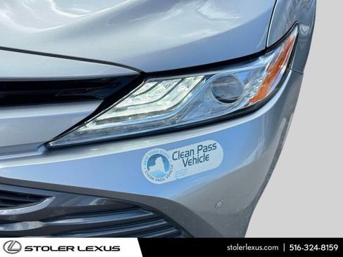 Used 2018 Toyota Camry XLE w/ Audio Package FWD image 8
