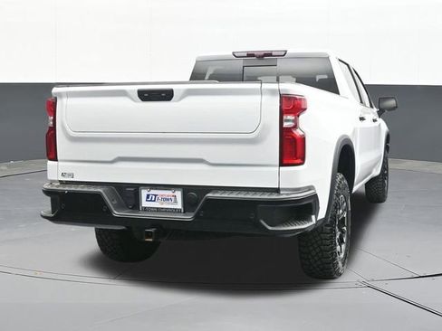 Used 2024 Chevrolet Silverado 1500 ZR2 w/ Technology Package AWD/4WD image 14