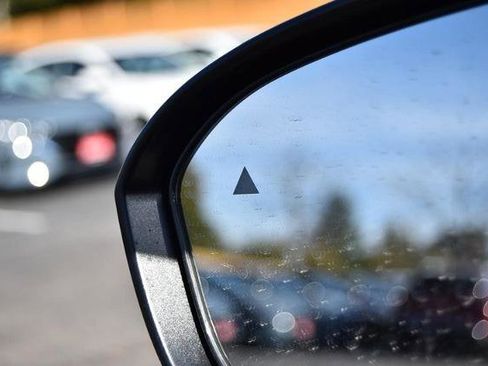 New 2026 Nissan Kicks S image 10