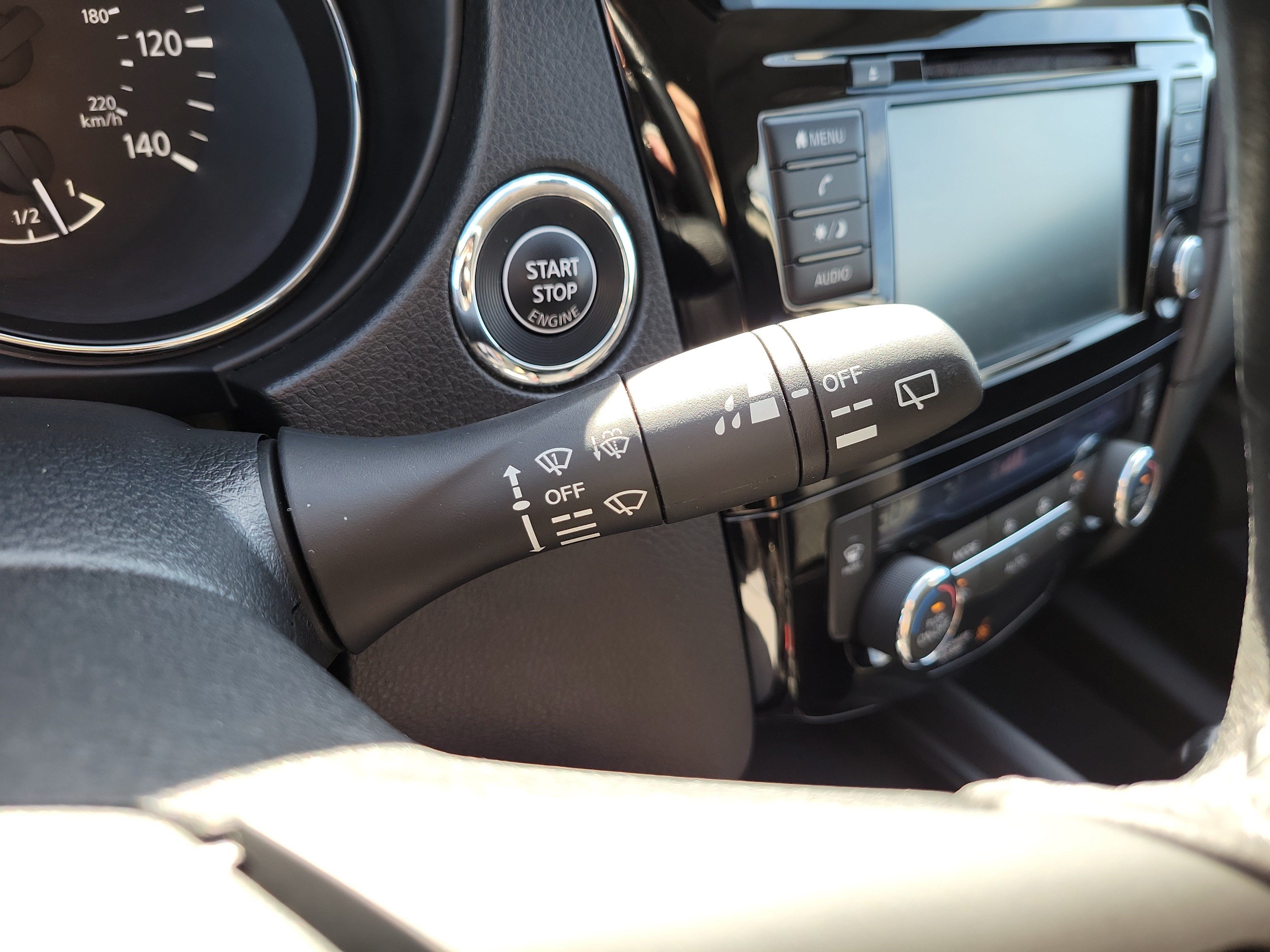 Used 2019 Nissan Rogue SV AWD/4WD image 31