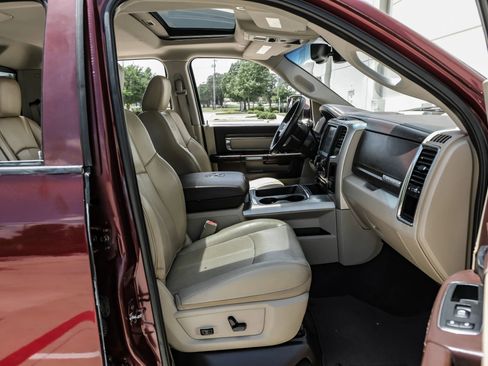 Used 2018 RAM 2500 Laramie w/ Convenience Group AWD/4WD image 37