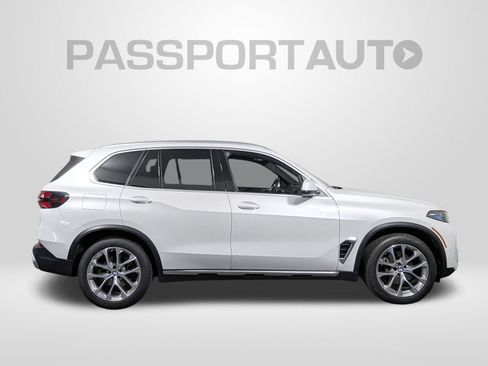 Certified 2024 BMW X5 xDrive40i w/ Premium Package AWD/4WD image 8